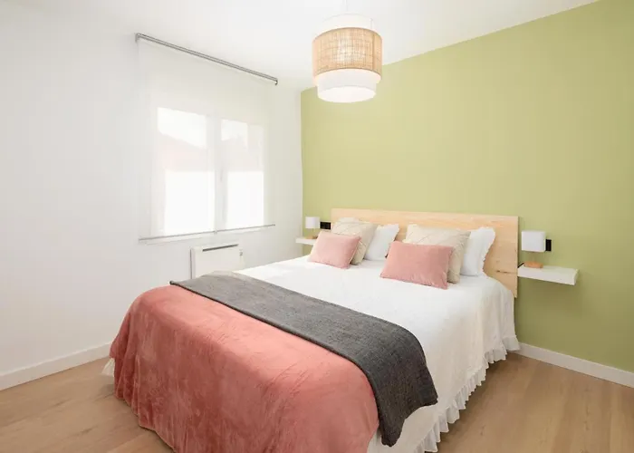 Ana Maria Tranquilo, Ideal Familias *